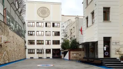 Tarhan Koleji
