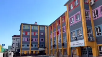 İstanbul - Sultangazi İsmetpaşa İlkokulu