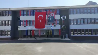 MALAZGİRT İLKOKULU VE ORTAOKULU