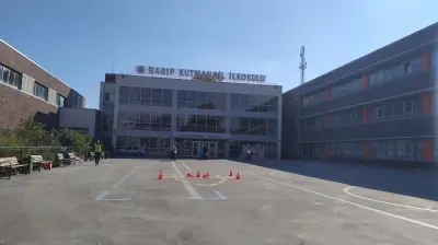 Ragıp Kutmangil İlkokulu