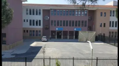 Şamlar İlkokulu