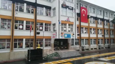 Mahmutbey İlköğretim Okulu