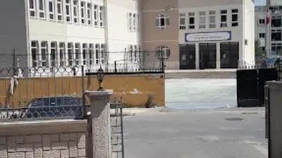 İncirlibahçe Ortaokulu