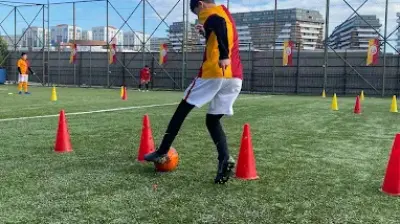 GALATASARAY KURTKÖY FUTBOL OKULU