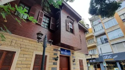Neyzen Tevfik Sanat Merkezi (Alper Asutay keman dersliği)