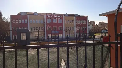 Nejat Sabuncu İlkokulu