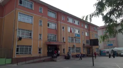 Şair Zihni Ortaokulu