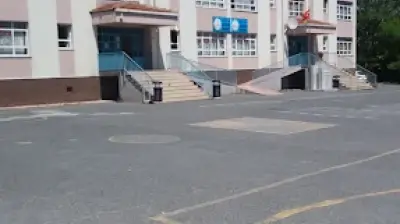 Kestanelik İlkokulu-Ortaokulu