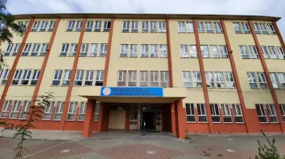 İSTANBUL - BAHÇELİEVLER KUDRET SARAÇOĞLU İMAM - HATİP ORTAOKULU