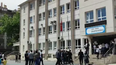 ŞİİR MEKTEBI ORTAOKULU