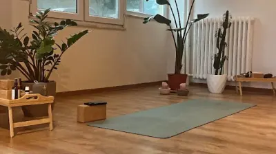 Yoga Iatro