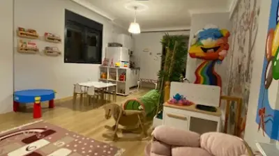 Mrs&Mr Colorful / Renkli Çocuklar Okulu
