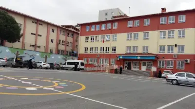 Zübeyde Hanım İlkokulu ve Ortaokulu