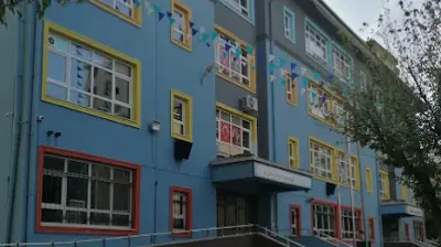 Haşim İşcan İlkokulu