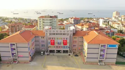 Ögretmen Zekeriya Güçer İlkokulu