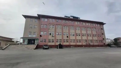 Suzan Ahmet Yalkın Ortaokulu