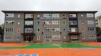 Küçükbakkalköy Kemal Berktan Ortaokulu