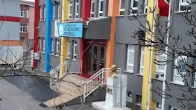 Istanbul - Ataşehir Celal Yardımcı İlkokulu