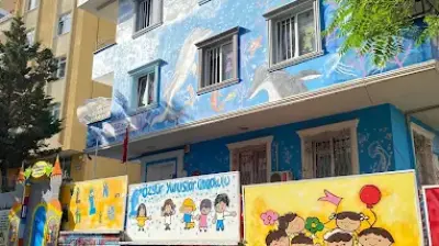 Kartal Özgür Yunuslar Anaokulu