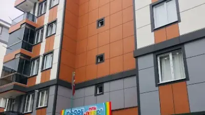 Özel Neşeli Minik Eller Anaokulu