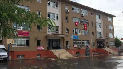Ahmet Kutsi Tecer İlkokulu
