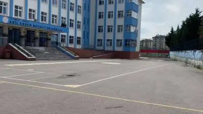 Adil Erdem Bayazıt Ortaokulu