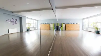 Yıldız Dans-Müzik Akademi