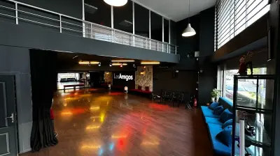 Los Amigos Dans Akademi