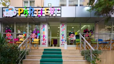 Mutlu Düşler Parti Evi