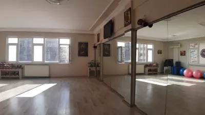 Kadıköy Mustafa Sarı Dans Stüdyosu & Kadıköy Dans Kursu & Kadıköy Düğün Dansı& Kadıköy Salsa Kursu