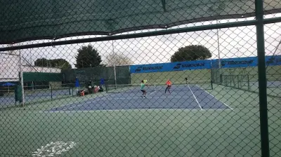 Büyük Kulüp Tenis Kortları