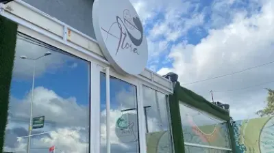 Alora Cafe ve Çocuk Oyun parkı
