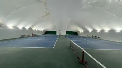 Dragos Tenis Kulubü Halısaha
