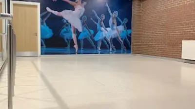 B13 SAHNE SANAT OKULU