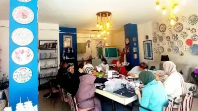 Özgül Çini Sanat Atölyesi