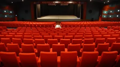 Tiyatro Sıradan