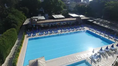 Büyük Kulüp Havuz