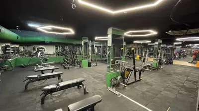 LIFE LINE SPORTS CENTER