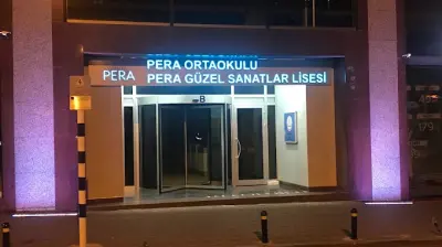 Pera Güzel Sanatlar - Kadıköy