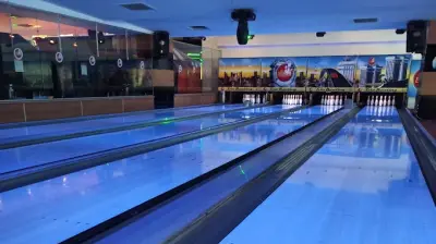 Trio Bowling & Game World
