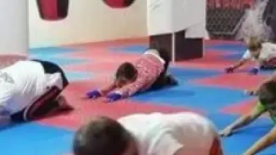 BAHÇELİEVLER CEREN SPOR KULÜBÜ KICKBOKS MUAYTHAI BOKS WUSHU ALPAGUT /EDA GÜLCAN