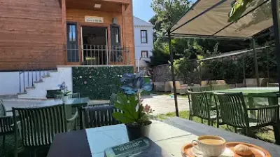 KONAK AKADEMİ MOMMY & KİDS CAFE