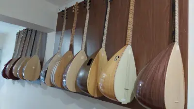 Batuhan Saz Evi - Esenyurt (Bağlama Kursu)