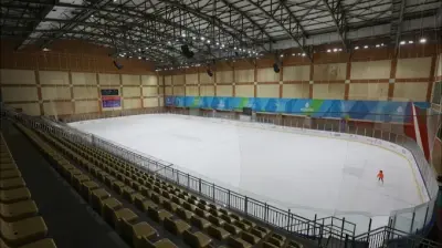 İBB Silivrikapı Olimpik Buz Pisti