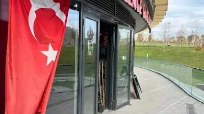 Challenge Game House