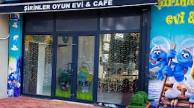 Şirinler oyun evi ve kafe