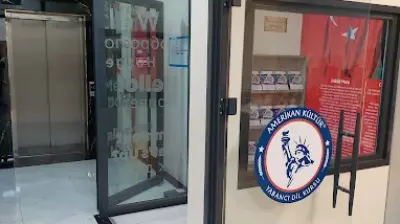 Sultanbeyli Amerikanca Kültür