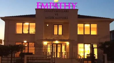 Empathy Sanat Okulları-Kurtköy/Tepeören