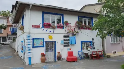 Özgür Sanat Evi