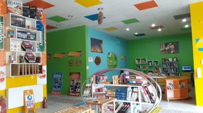 Mavi Mercan Gençlik Merkezi